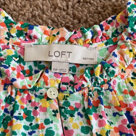 LOFT Multicolor Floral Ruffle Top - Picture 2 of 3